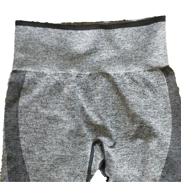 Pink Victoria’s Secret Leggings - Picture 4 of 6